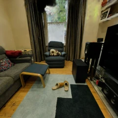 Mip-NeRF 360 Room - Reconstructed with Seeget3D