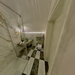 Modlinek Villa 05-bathroom-green-default_2026-02-11-151847
