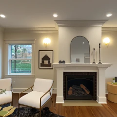 House with Fireplace Lounge