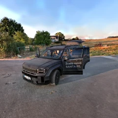 Hyundai santa fe 2026 - open with interior
