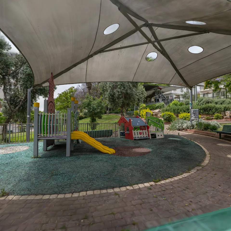 Sonia_Playground_150525