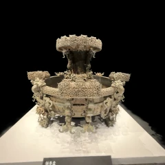 铜尊盘 Bronze zunpan-vessel