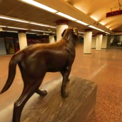 Kossuth square - M2 Metro station