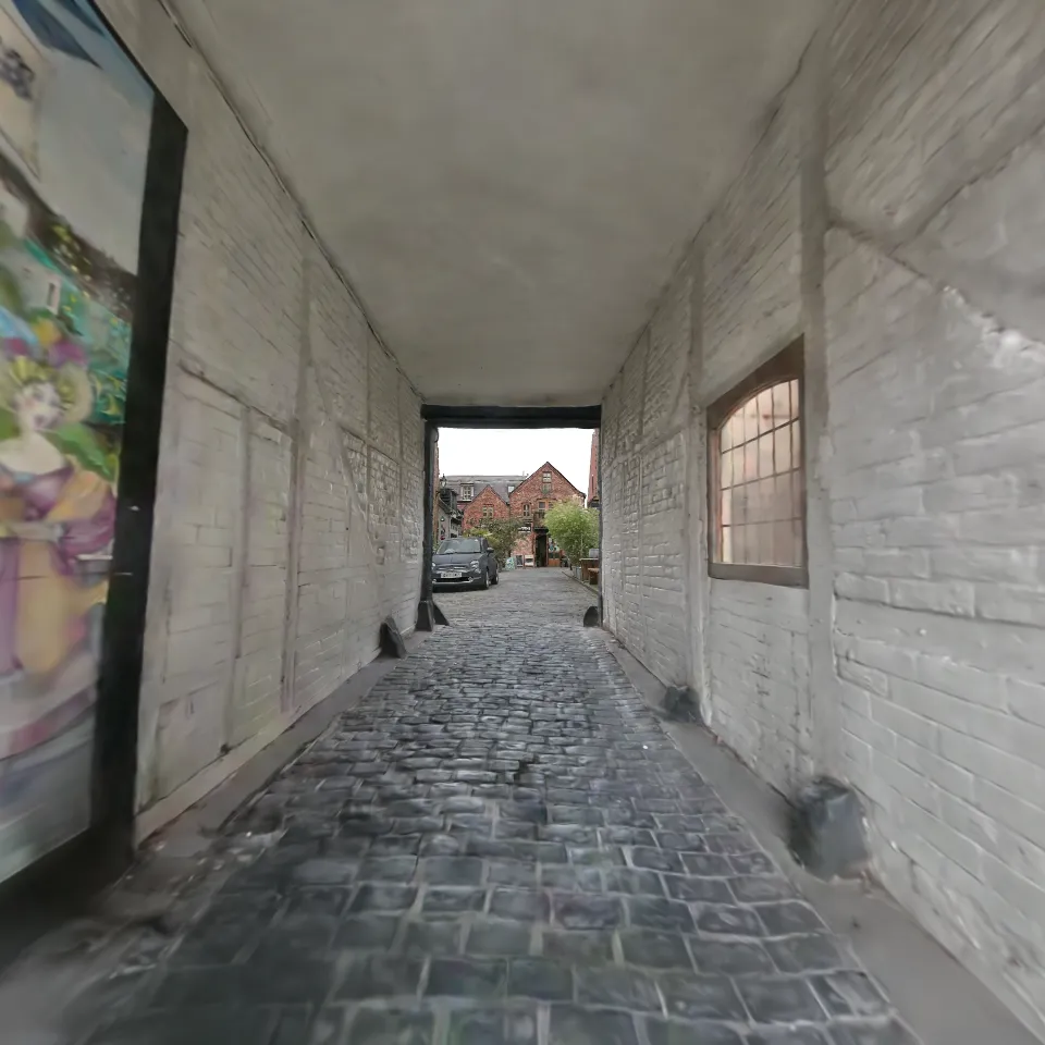 Ludlow - Quality Square