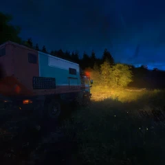 A night scene from SnowRunner