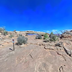 Canyonlands National Park - Mesa Arch