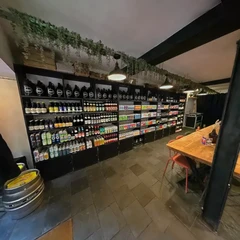 Batch Bottlestore, Altrincham