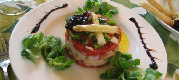 Timbal de bacalla amb tomàquets.