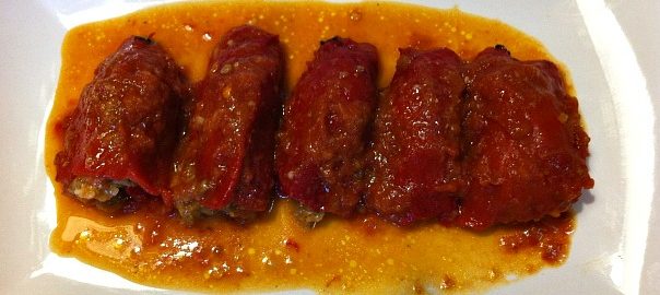 Pebrots del piquillo farcits de rap i gambes.