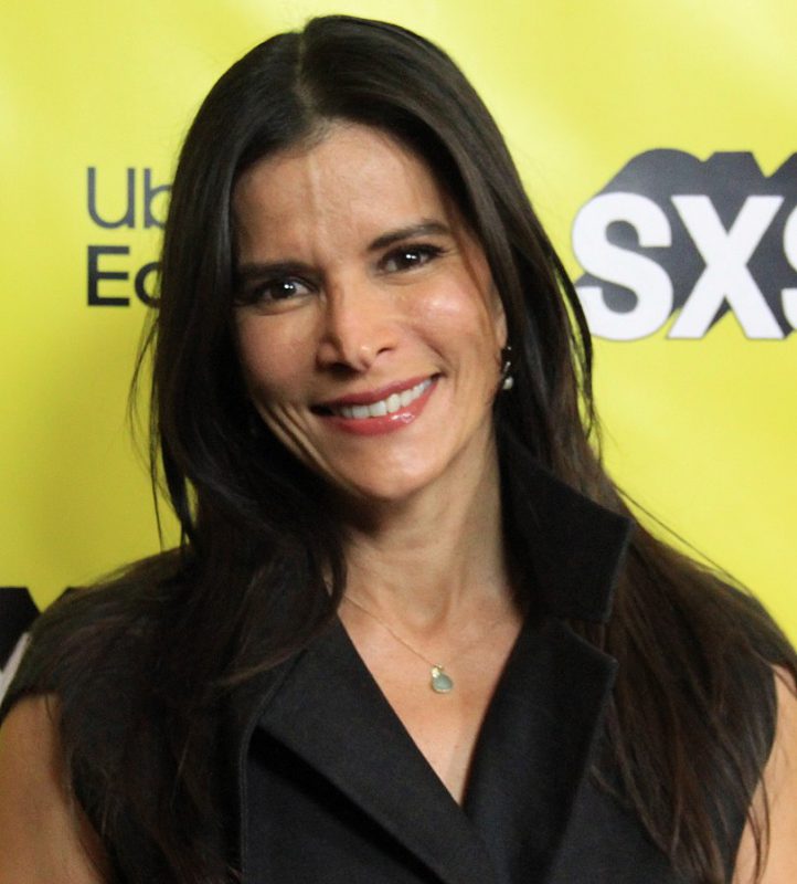 Patricia Velasquez lesbiana