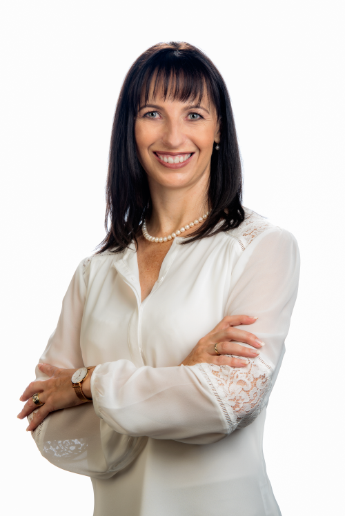 Retha Van Zyl Woodland Hills Real Estate Agent Retha Van Zyl Woodland Hills Real Estate Agent