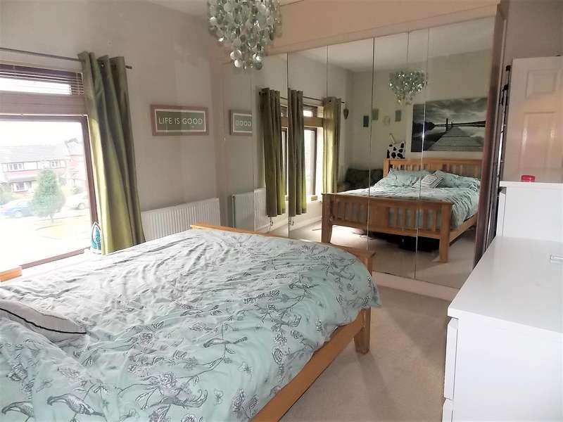 Property for Sale in Sedgley Drive, Westhoughton, Bolton, Bl5