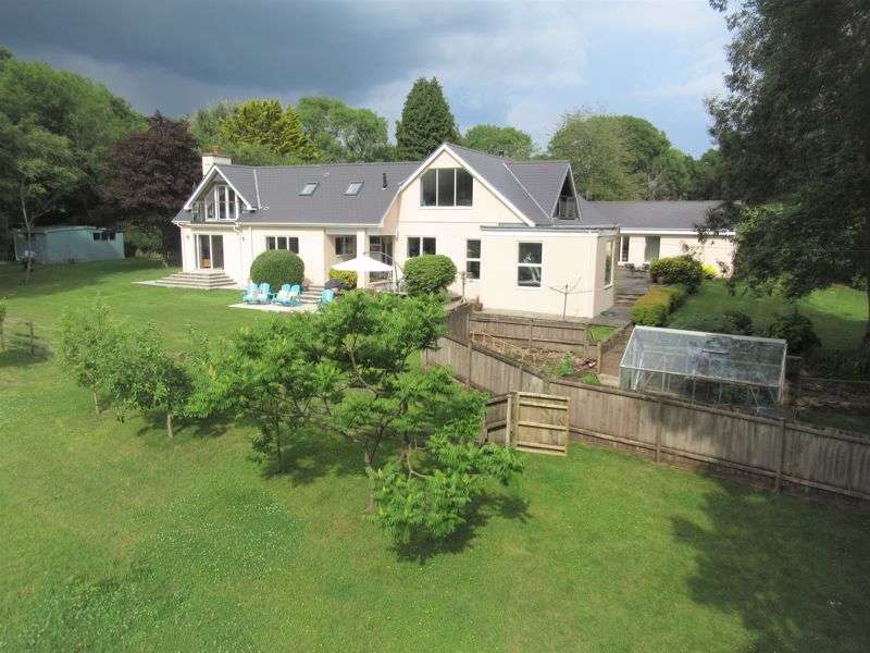 Properties for sale listed by Herbert R Thomas Cowbridge, Cowbridge