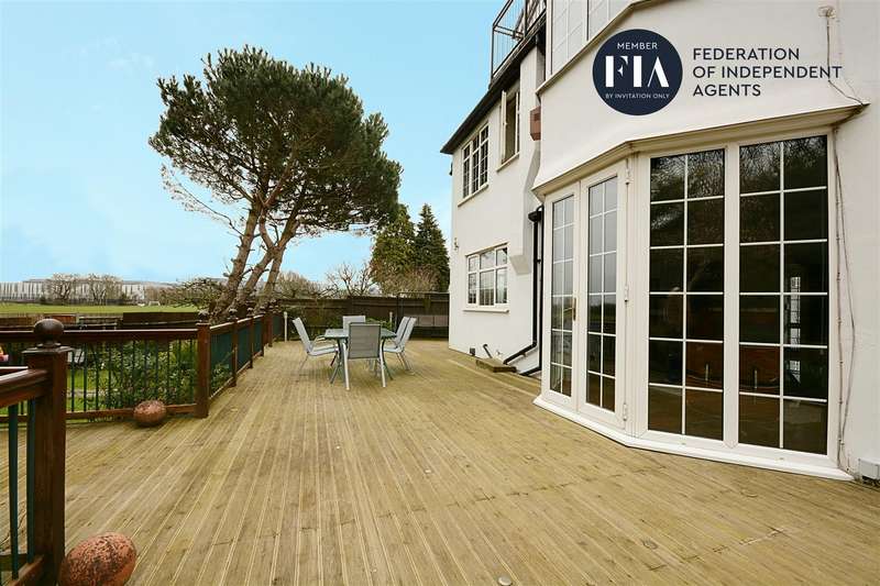 Property for Sale in Oaklands Avenue, Isleworth, Tw7