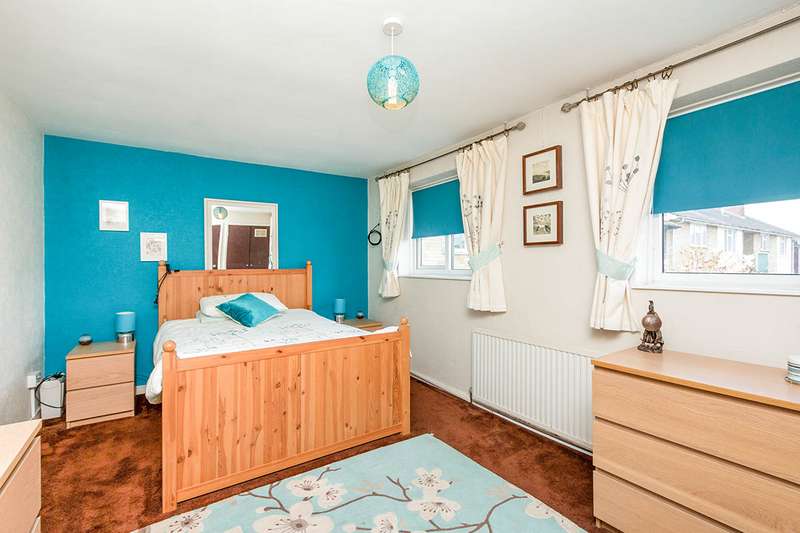 Property for Sale in Bolton Crescent, Basingstoke, Hampshire, Rg22