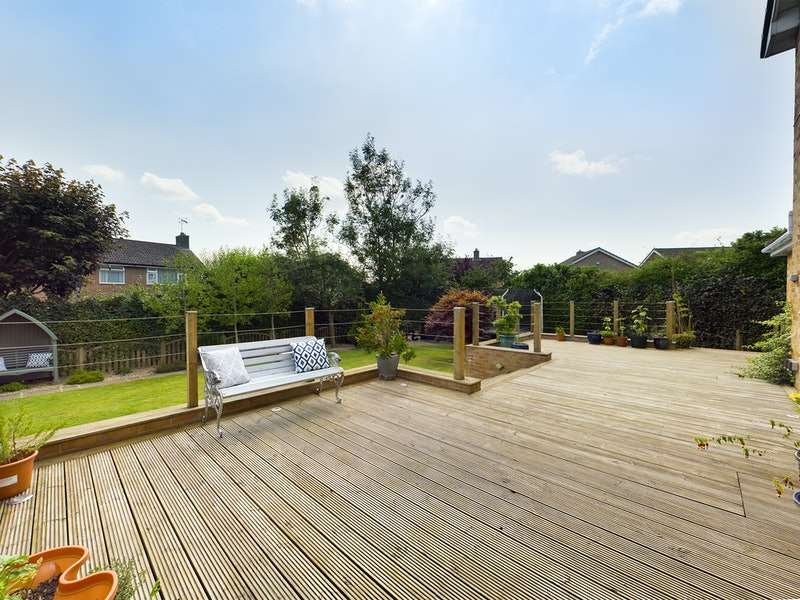 Property for Sale in Mallinson Oval, Harrogate, North Yorkshire, Hg2