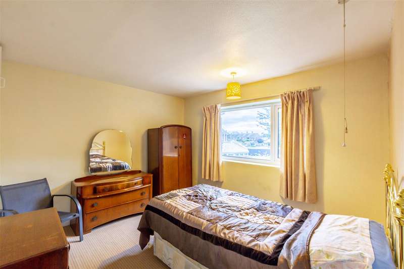 Property for Sale in Peveril Crescent, Sawley, Ng10