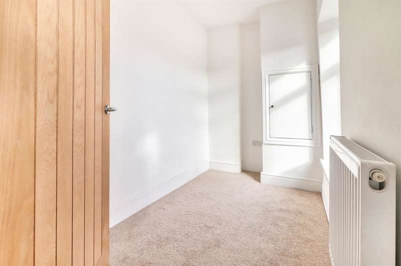 Property for Sale in Dynevor Terrace, Nelson, Treharris, Cf46