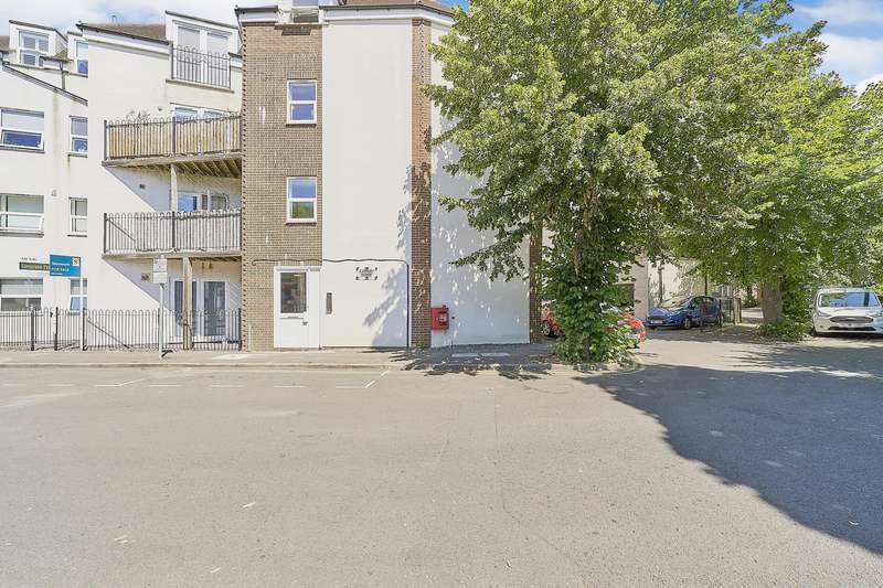 Properties for sale listed by Gascoigne Pees, West Byfleet Sales