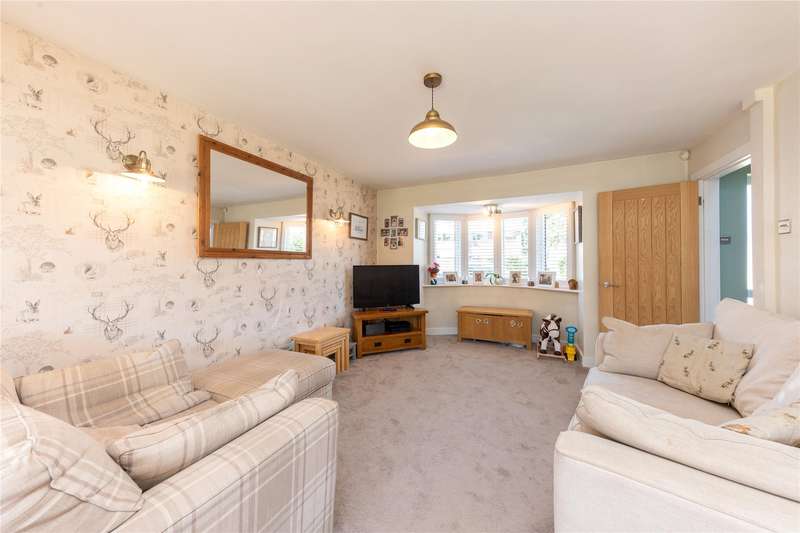 Property for Sale in Foxcote, Finchampstead, Wokingham, Berkshire, Rg40