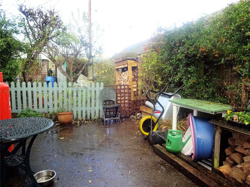 Property for Sale in Yew Tree View, Llandyssil, Montgomery, Powys, Sy15