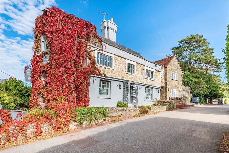 Properties for Sale in Pulborough, Pulborough West Sussex