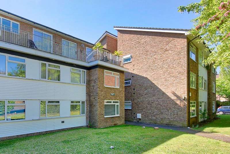 Properties for Sale in Worcester Park, Worcester Park Surrey