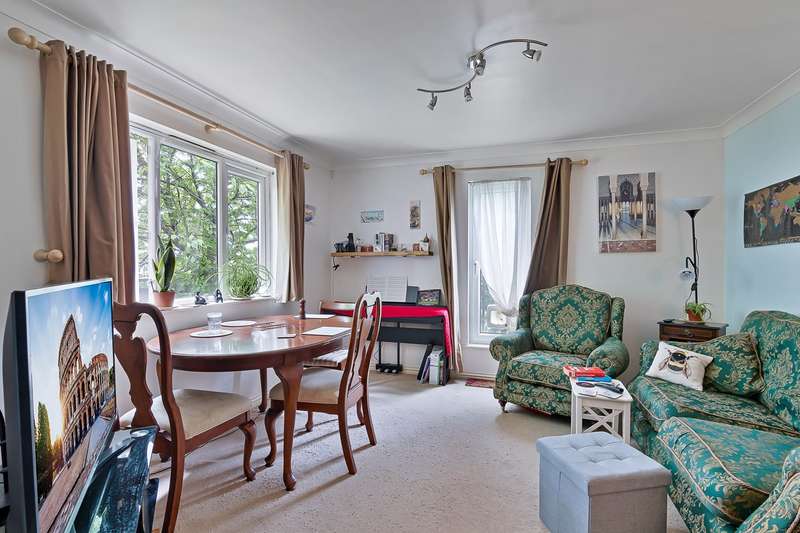 Properties for Sale in Barking, Thames View Barking Essex