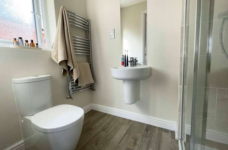 Property for Sale in Lon Y Wyddfa, Penrhosgarnedd, Bangor, Gwynedd