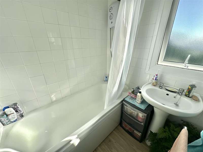 Property for Sale in Trenarren View, St. Austell, Pl25