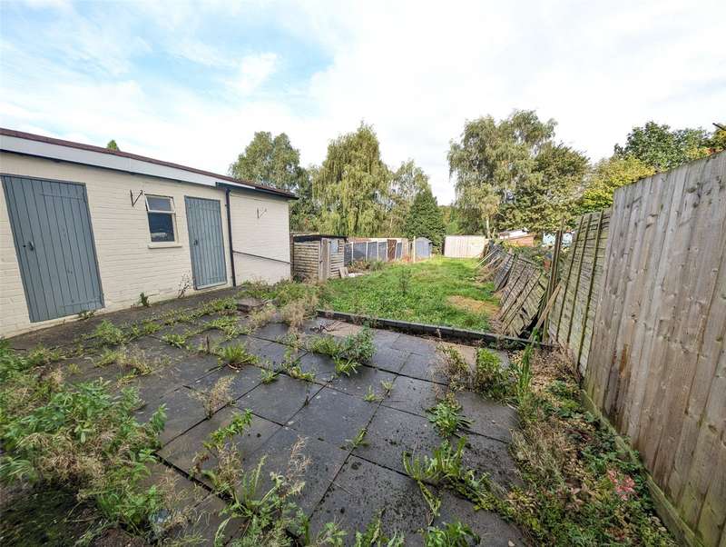 Property for Sale in Hayward Parade, Oakengates, Telford, Shropshire