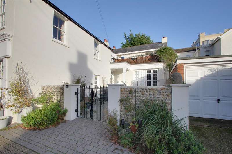Properties for Sale in Worthing, Clifton Road Worthing West Sussex