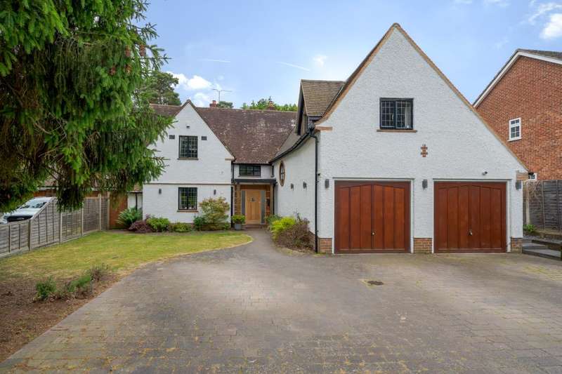 Properties for Sale in Farnborough, Waverley Road Farnborough Hampshire