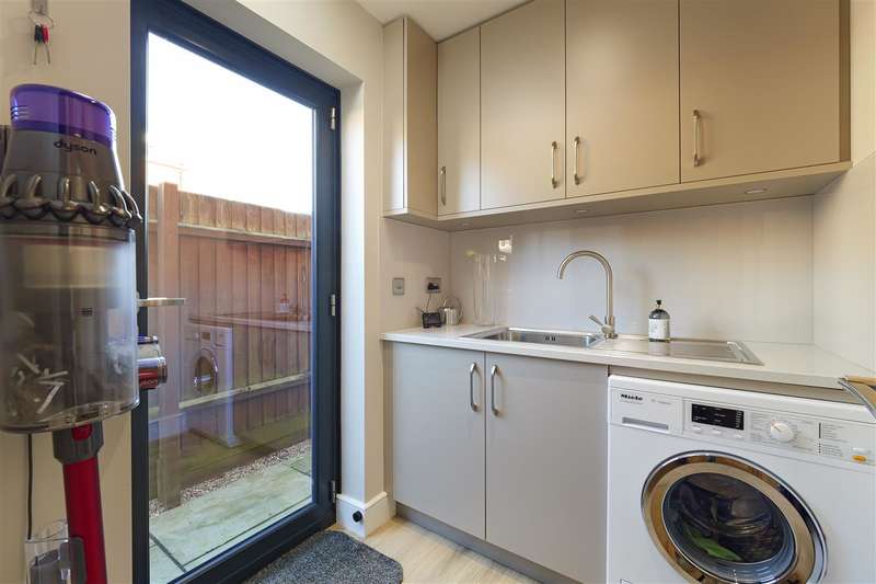 Property for Sale in Magnolia Drive, Chartham, Chartham, Ct4