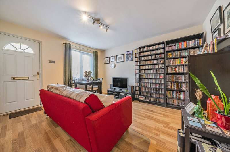 Property for Sale in Weybrook Drive, Burpham, Guildford, Surrey, Gu4