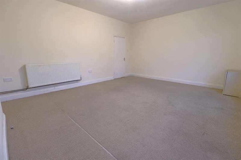 Property for Sale in Winstanley Road, Wellingborough, Nn8