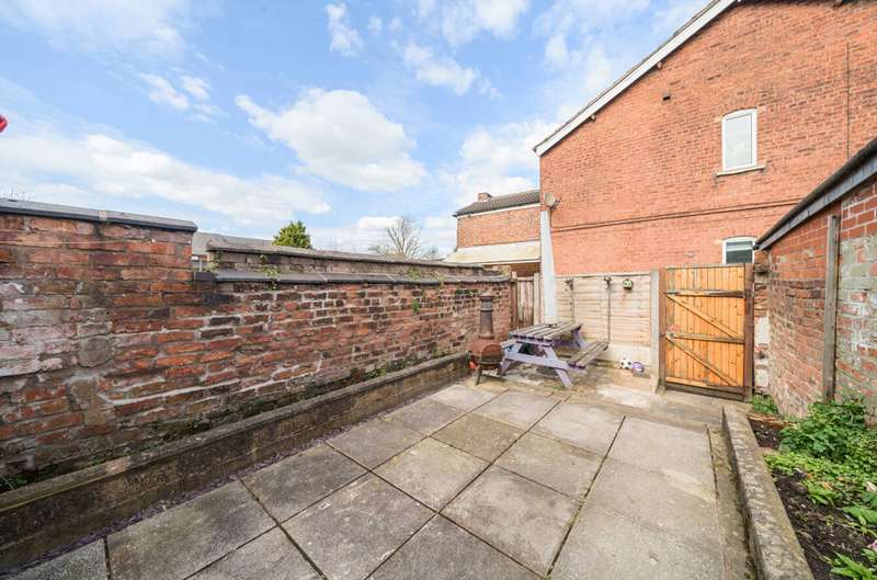 Property for Sale in Middlewich Road, Northwich, Cheshire, Cw9