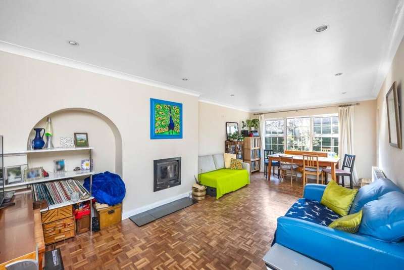 Property for Sale in The Martlet, Hove, East Sussex, Bn3