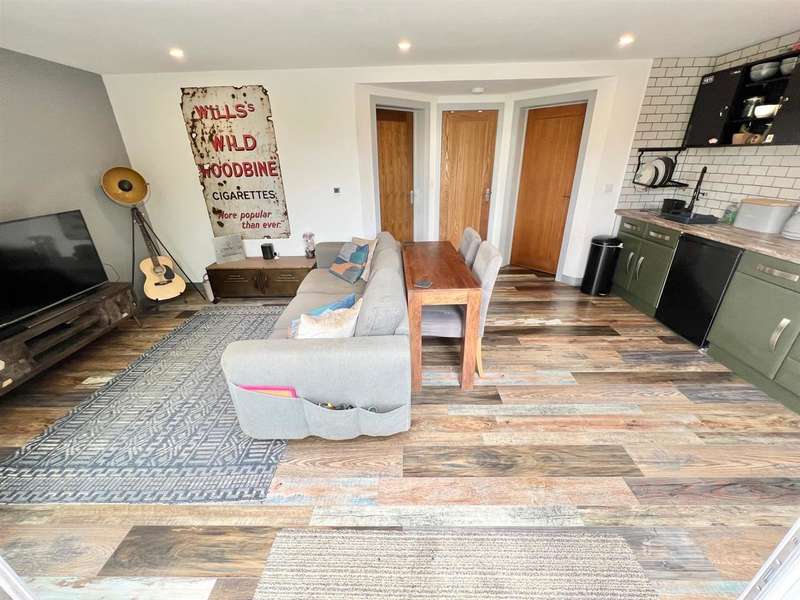 Property for Sale in Tregony, Truro, Cornwall, Tr2