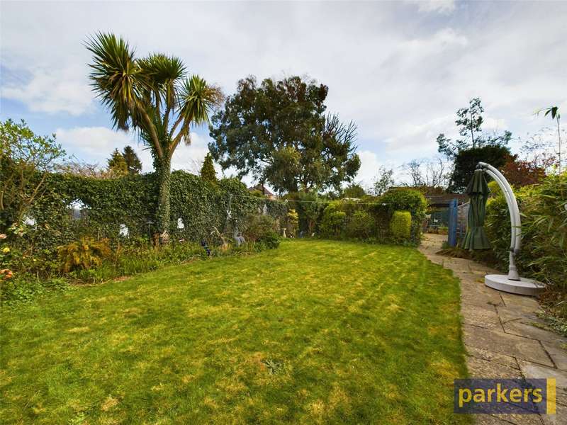 Property for Sale in Loddon Bridge Road, Woodley, Reading, Berkshire, Rg5