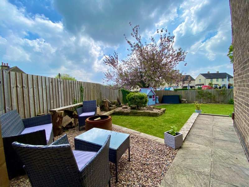 Property to rent in Bradley Road, Huddersfield, Hd2