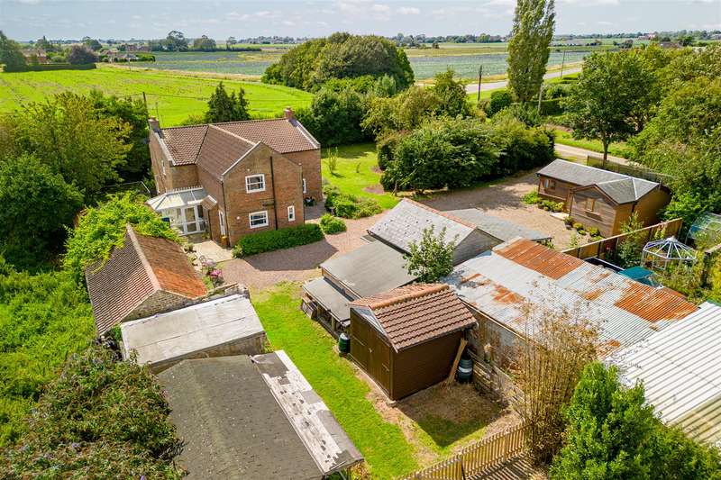 4 Bedrooms Detached House for sale in Weirs Lane, Butterwick, Boston, PE22