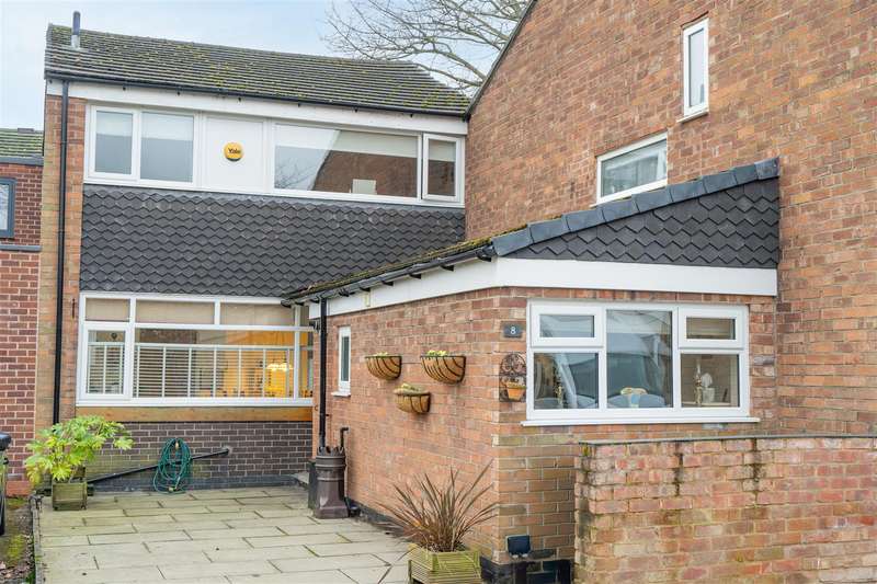 4 Bedrooms Link Detached House
