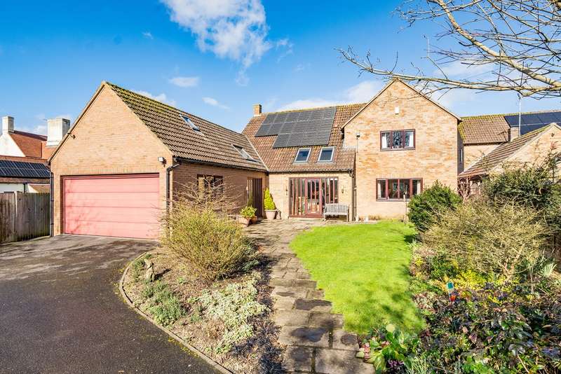 5 Bedrooms Detached House for sale in Glebe Close, Frampton On Severn, Gloucester, GL2