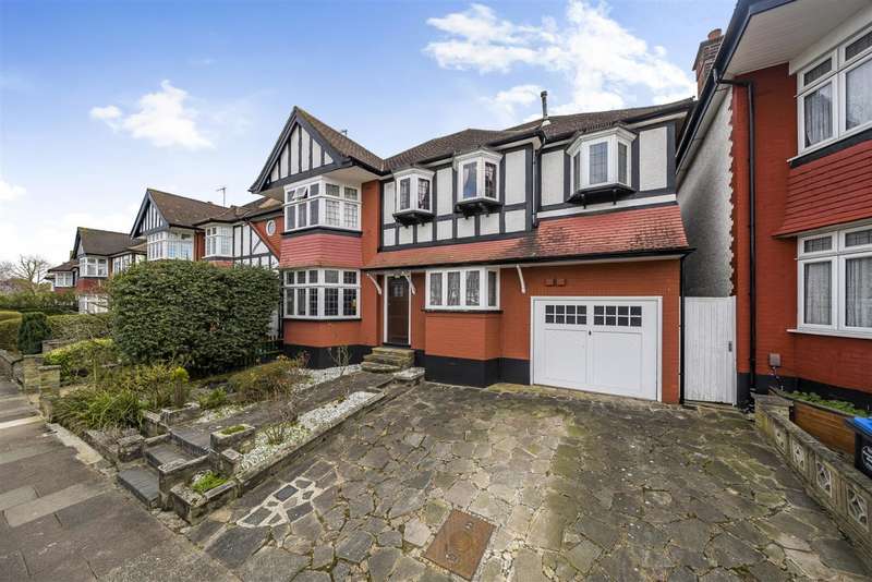 6 Bedrooms Detached House for sale in Barn Hill, Wembley, HA9