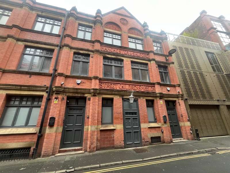 3 Bedrooms Town House for sale in Wood Street, Spinningfields, Manchester, Greater Manchester, M3
