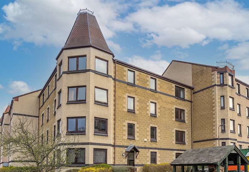 3 Bedrooms Flat for sale in West Bryson Road, Edinburgh, EH11