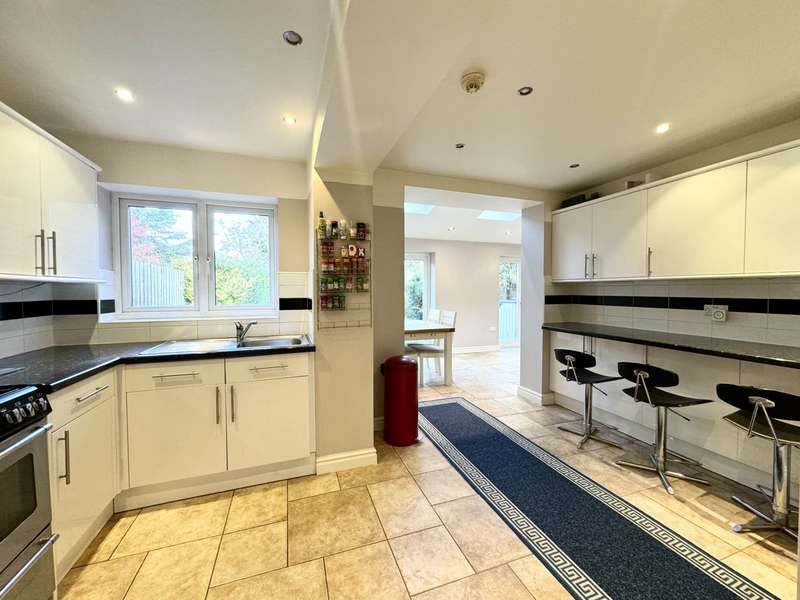 4 Bedrooms Semi Detached House for sale in Rimmer Avenue, Liverpool, L16