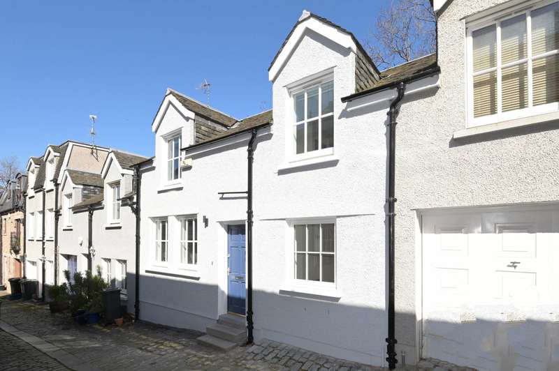3 Bedrooms Mews House