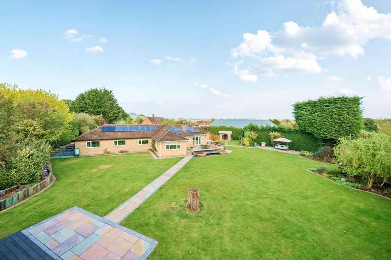 5 Bedrooms Bungalow for sale in Lincoln Road, Horncastle, Lincs, LN9